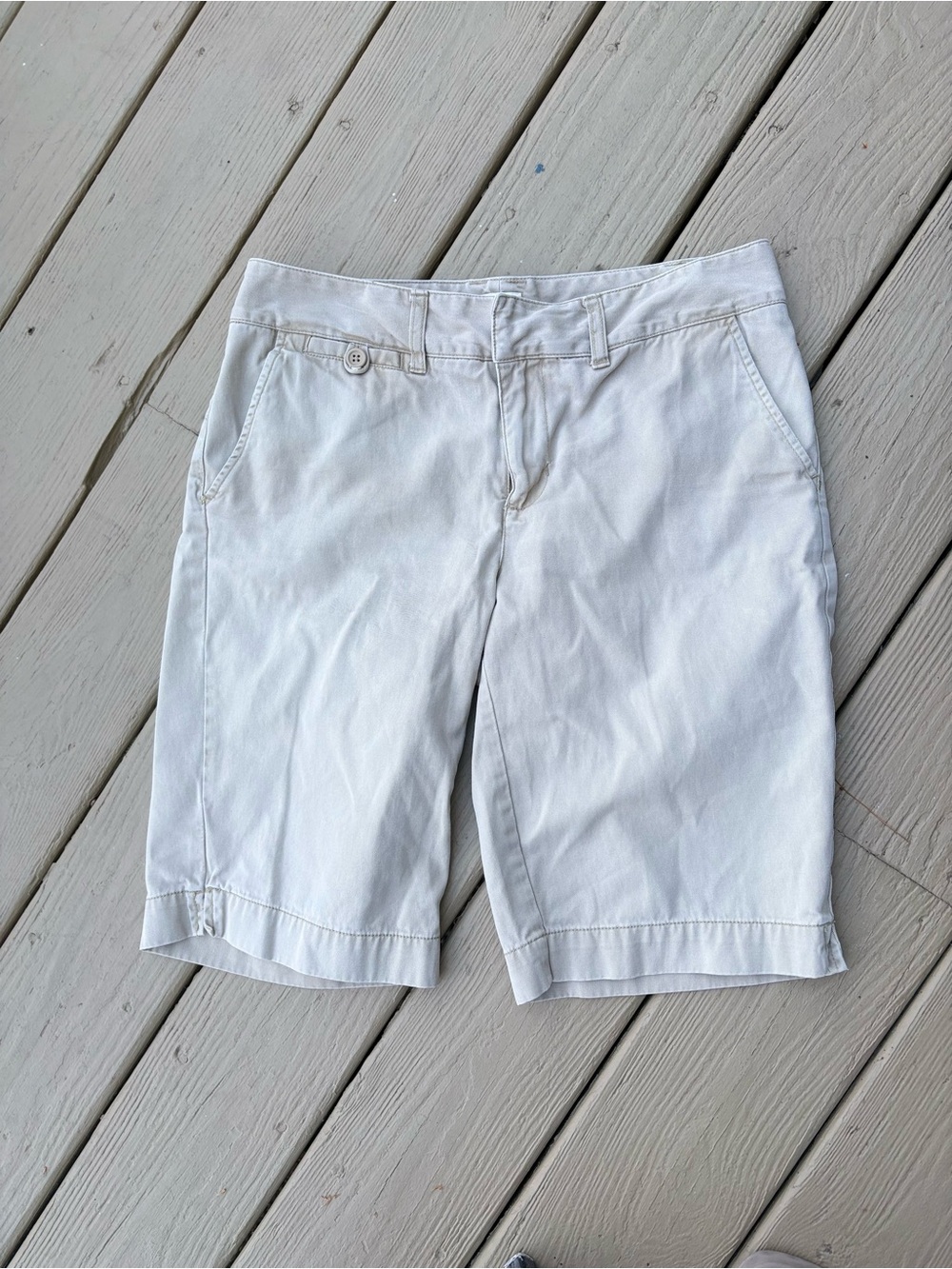 BASS Classic Women's Tan Cotton Bermuda Shorts, Size: 6